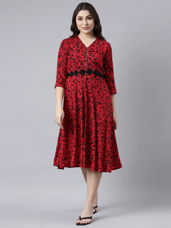 Discounts On Casual Weekend Styles Neerus Red Straight Casual Floral Maxi Dresses