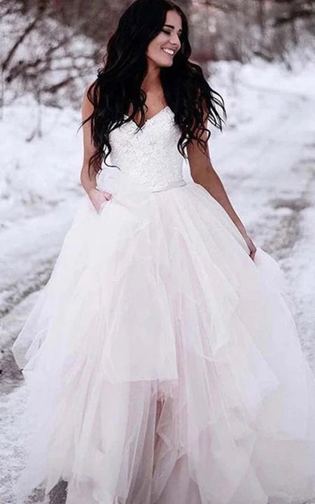 Stylish Looks Winter Sweetheart A-line Tulle Ball Gown Wedding Dress with Lace Top