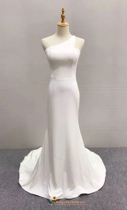 Spring Wardrobe Fit and Flare One Shoulder Ivory Summer Wedding Dress