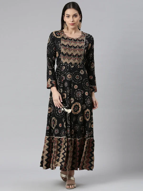 Fashion Sale Neeru's Black Color Rayon Fabric Floral Kurta