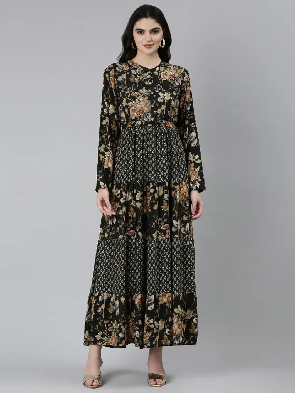 Seasonal Fashion Neeru's Black Straight Casual Floral Dresses