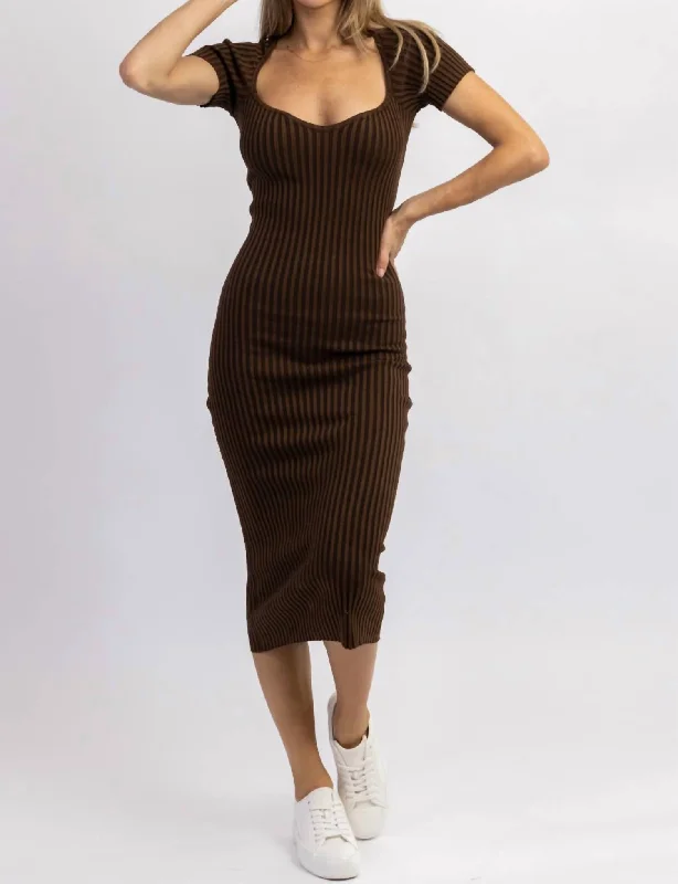 Latest Trends Ribbed Sweetheart Midi Dress In Coconut