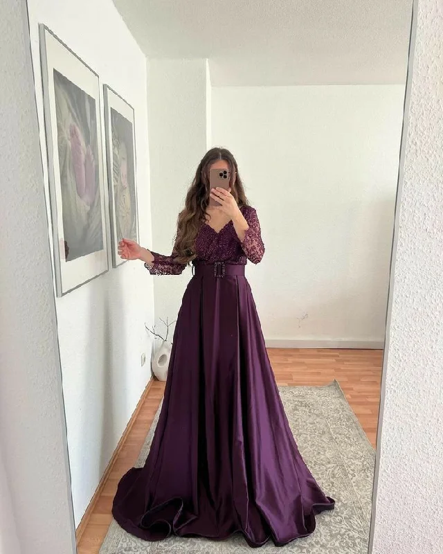 Weekend Special A-line V neck Long Sleeves Prom Dresses Lace Appliques Formal Gowns Y4891