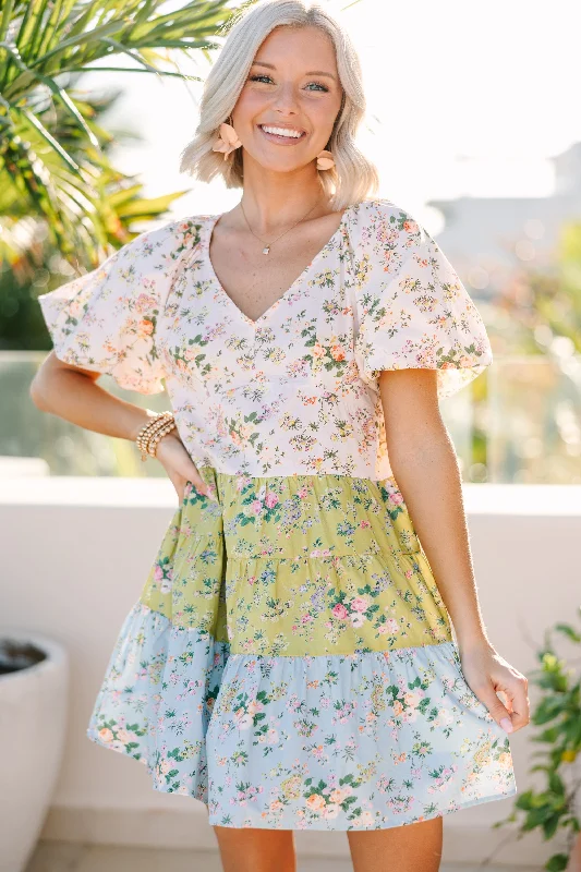 Coastal Beach - Inspired Style All On You Cream White Ditsy Floral Dress